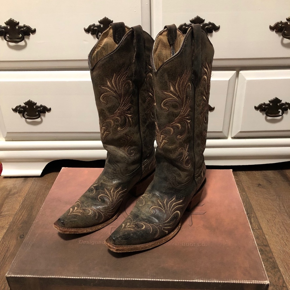 Circle G leather boots